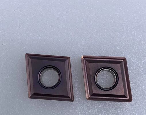 CNMG 120408 Твердосплавная пластина с ромбовидной формой 80°, двусторонней конструкцией и отрицательным углом для токарной обработки на станках с ЧПУ